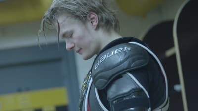 Alexander Ruuttu i KalPas omklädningsrum