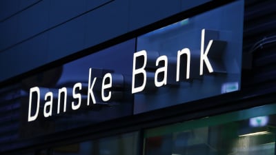 Skylt där det står Danske Bank.