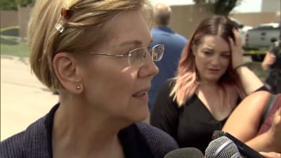 Senator Elisabeth Warren besöker interneringsläger i USA