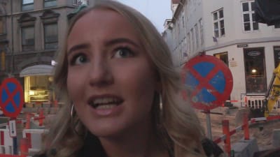 Ester i Köpenhamn berättar att danska unga super mycket