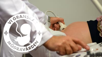 En doktor utför en ultraljudsundersökning på en gravid kvinnomage.
