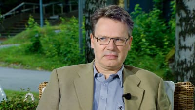 Professor Niilo Kauppi.