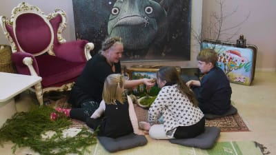 Kreativ verkstad med Maria Sundell i LillaLuckan i Raseborg, Luckans barnkulturrum.