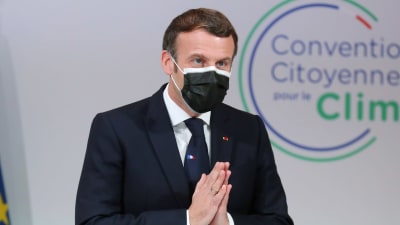 Emmanuel Macron puhuu Citizens' Convention on Climate -tapahtumassa.