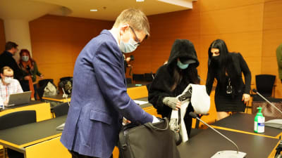 Rättegången i fallet med den falskt påstått döda irakiern inleddes på måndagen den 11 januari 2021.
