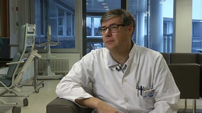 Asko Järvinen är överläkare för infektionskliniken vid HUCS.