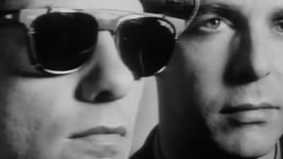 Pet Shop Boys. Kuvakaappaus musiikkivideosta Being Boring.