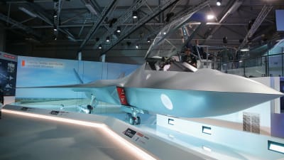 Ett jaktplan av modellen Tempest uppvisas för första gången på Farnborough Air Show.