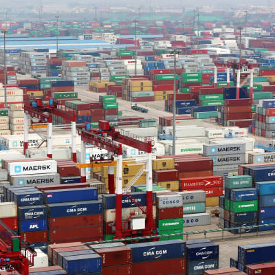 Qingdao on satamakaupunki Shandongin maakunnassa Kiinassa. Kiinan vienti Yhdysvaltoihin on jo vähentynyt kauppasodan takia.  