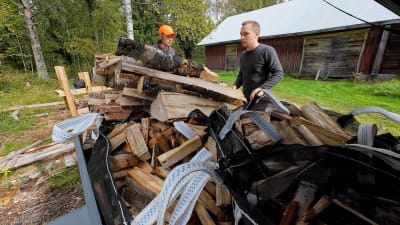 Ved lastas på släpvagn.