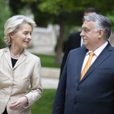Ursula von der Leyen och Viktor Orbán.