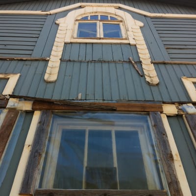 fönster innan renoveringen