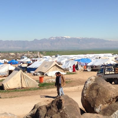 Pohjois-Syyrian kurdialueelle on paennut tuhansia jesidejä Irakista. Lähellä Turkin rajaa perustetussa leirissä asuu noin 5 000 ihmistä.