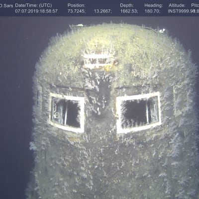 Komsomolets makaa 1 680 metrin syvyydessä.