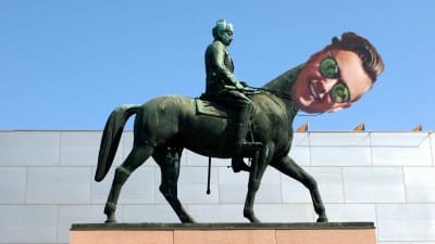 Mannerheim på sin häst, staty i Helsingfors.