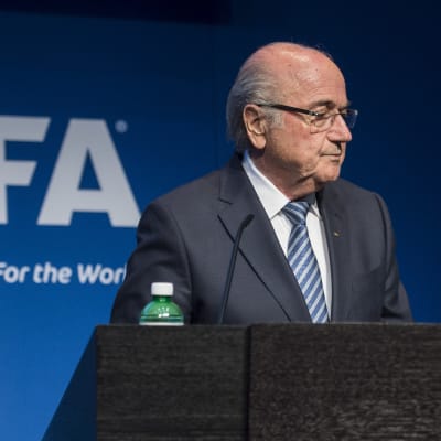 Sepp Blatter meddelade den 2 juni att han avgår.