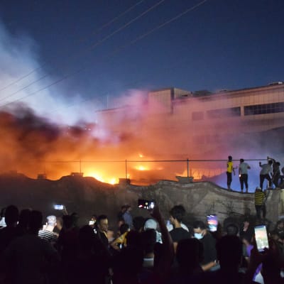 Kymmeniä kuolleita koronasairaalan palossa Irakissa
