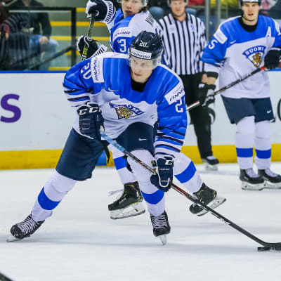 Eeli Tolvanen i matchen mot Slovakien.