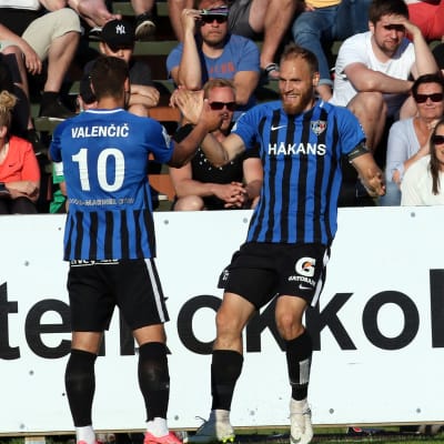 FC Inter firar ett mål.