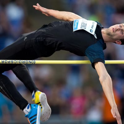 Bohdan Bondarenko hoppar 242 i New York