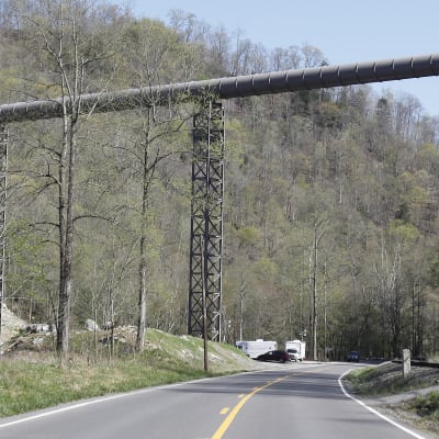 Vy utanför kolgruvan i Montcoal i West Virginia där 29 människor dödades i en olycka den 10 april 2010.