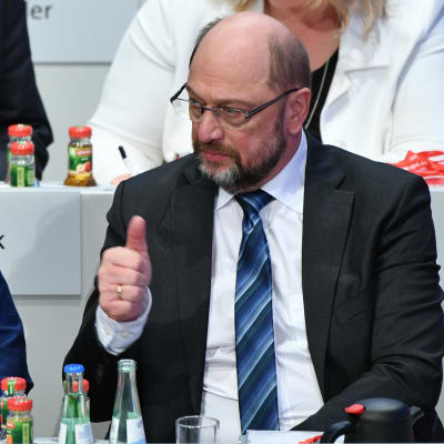 Tyska SPD-ledare Andrea Nahles och Martin Schulz
