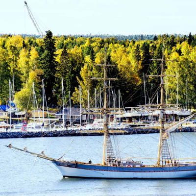 Briggen Tre Kronor besöker Vasa