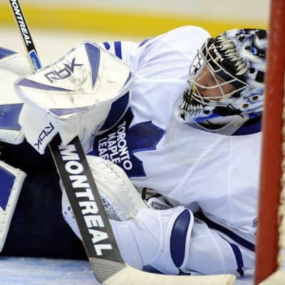 Målvakten Vesa Toskala i Toronto Maple Leafs.