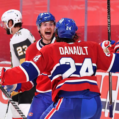 Artturi Lehkonen firar mål med Phillip Danault.