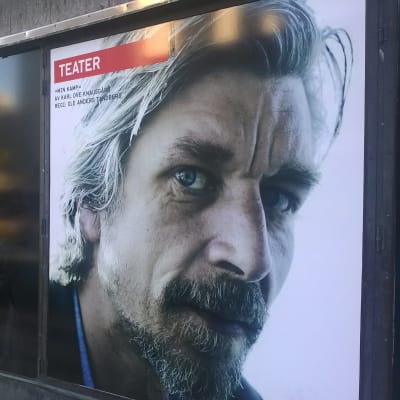reklamaffisch vid stockholms stadsteater