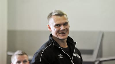 Porträttbild av Johan Henriksson.