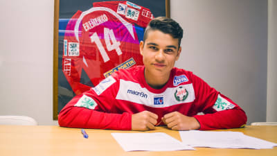Sergei Eremenko, Jaro-spelare.