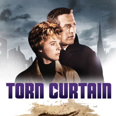 Nainen ja mies (näyttelijät Julie Andrews ja Paul Newman) vasten kaupunkitaustaa elokuvan Revitty esirippu (Torn Curtain) mainosjulisteessa.