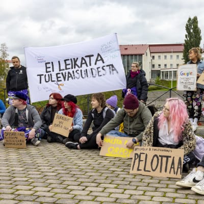 Ammattikorkeakoulun hiljainen mielenosoitus 26.9.2023, Seinäjoki.