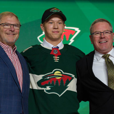 Craig Leipold (till vänster) och Paul Fenton (till höger) var med då Matthew Boldy reserverades i den första rundan.