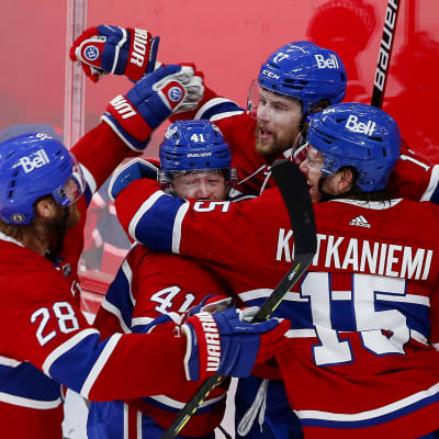 Montreal Canadiens juhlii Josh Andersonin voittomaalia.