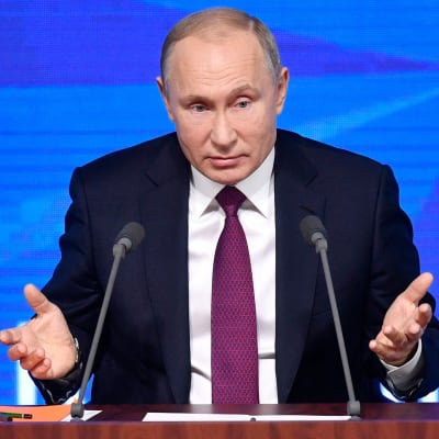 Vladimir Putin talar på sin årliga presskonferens i Moskva i december 2018.