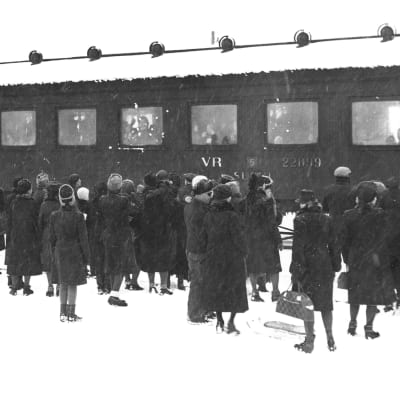 Vinterkriget, barn evakueras från Viborg (1939) Eino Nurmi