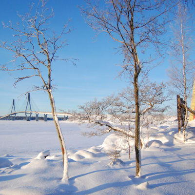 Fjärdskär och Replotbron  i vinterskrud