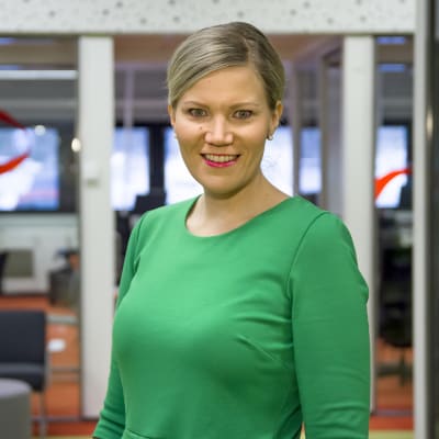 Kansanedustaja Sofia Vikman Yle Tampereen toimipaikassa.