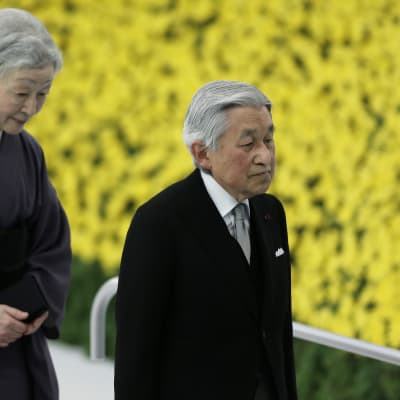 Kejsar Akihito väntas abdikera i mars år 2019,. Både han och kejsarinnan Michiko är 83 år gamla
