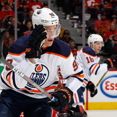 Edmonton Oilersin Jesse Puljujärvi korjaa visiiriään.