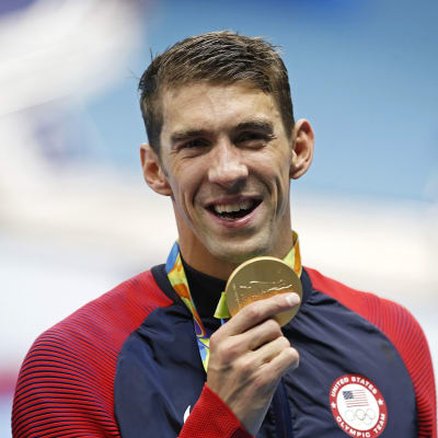 Michael Phelps ligger bra till i guldligan i OS.