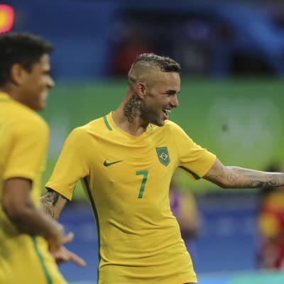 Luan firar sitt mål mot Danmark.