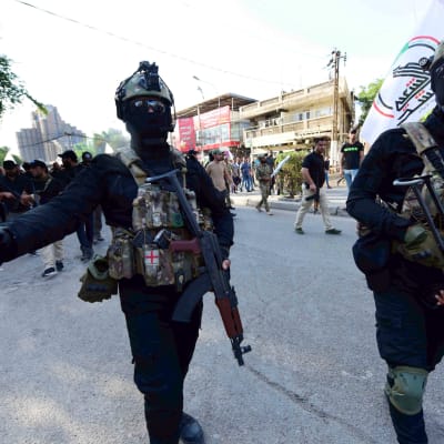 Regeringssoldater och shiamuslimska milismän anklagas för att använda oproportionerligt våld mot demonstranter 
