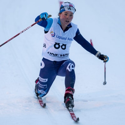 Krista Pärmäkoski under tävling i Olos.