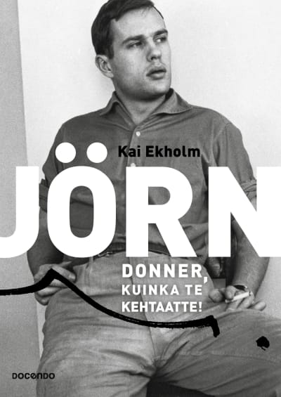 Pärmen till Kai Ekholms biografi över Jörn Donner.
