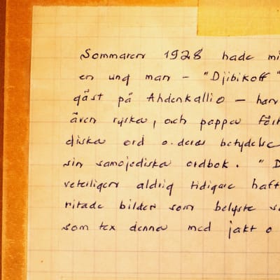 Ulla Simbergs berättelse om Kai Donners gäst skriven på tavlans baksida