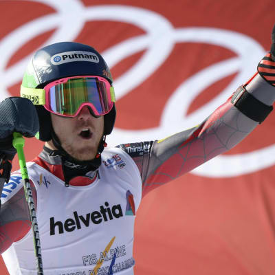Ligety stog för ett magiskt andra åk och vann VM-guld i storslalom.