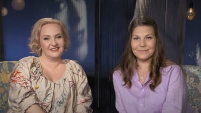 Näyttelijät Nelly Juulia Kärkkäinen ja Eeva Soivio Flinkkilä & Kellomäki -ohjelman nauhoituksissa Mediapoliksen studiolla Tampereella.